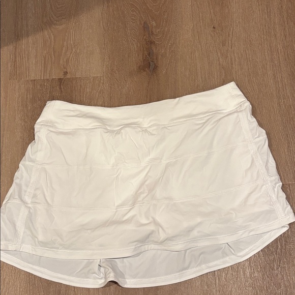 White Lululemon skirt pace rival - Picture 1 of 4